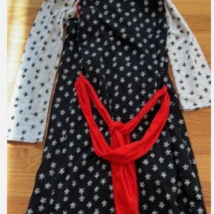 Vintage Sharyn girls 14 Blue and White Patterned Dress with Red Accent